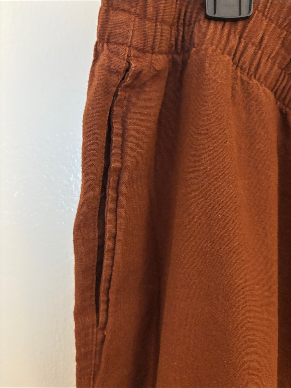 Old Navy Wide-Leg linen Pants in Rust Brown - Picture 3 of 11